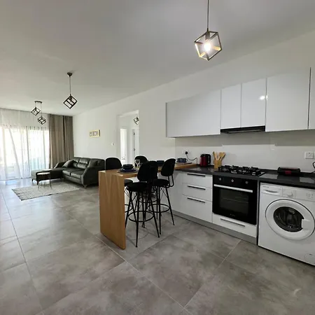 Caesar & Commodus * Iskele District (Northern Cyprus)