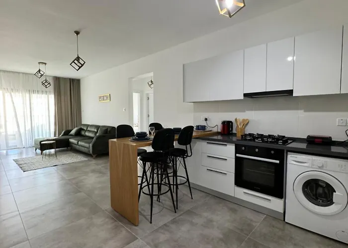 Caesar & Commodus * Iskele District (Northern Cyprus)